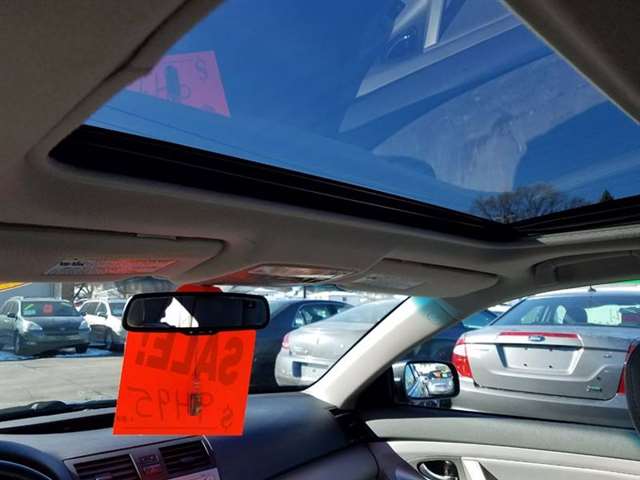 2011 Toyota Camry SE V6 4dr Sedan 6A